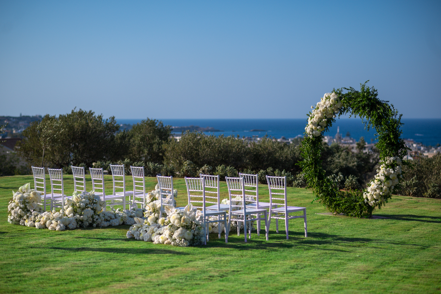Book your wedding day in Riza Estate Crete
